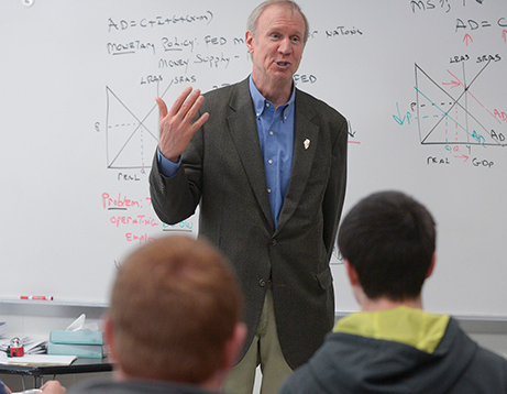 Charter school teachers fight to unionize, and to win over Rahm